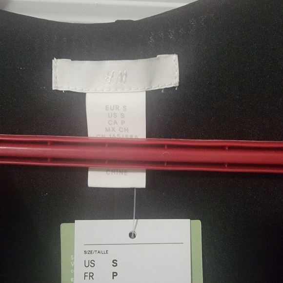 NWT Small H&M Black Sequined Wrap Dress - Picture 5 of 7